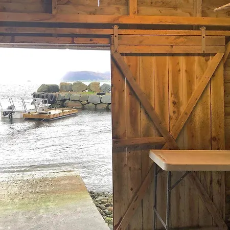 Iv Holiday home Svelgen