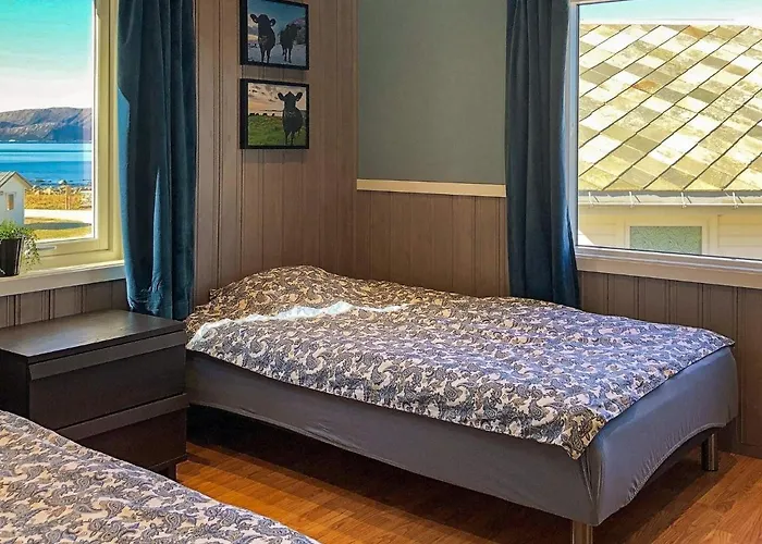 5 Person In Svelgen-by Traum *