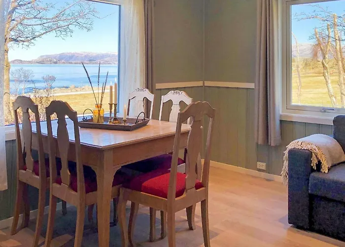 5 Person In Svelgen-by Traum *